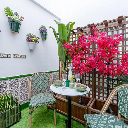 797 Rentals-el Patio Andaluz En La Carihuela 1 Min Playa Apartamento