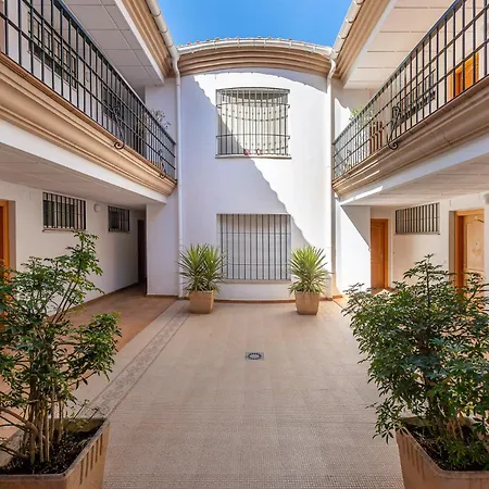 797 Rentals-el Patio Andaluz En La Carihuela 1 Min Playa Apartamento